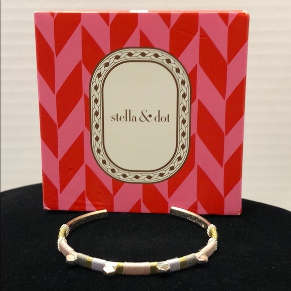 Stella & Dot Bracelet - Picture 2 of 4